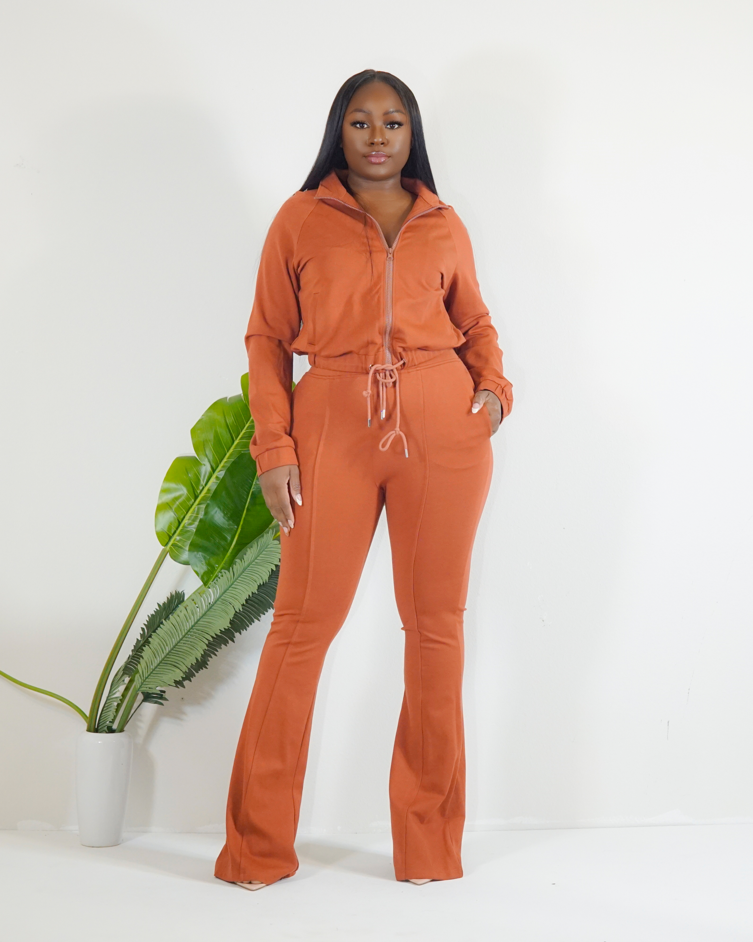 EFFORTLESS FLARE PANTS SET (COGNAC)